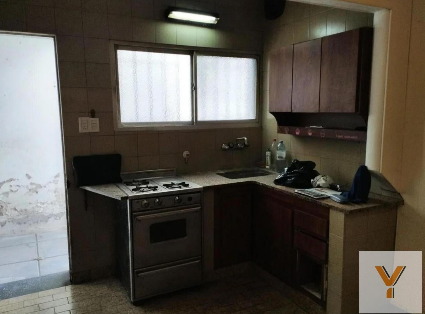 Foto de Casa en venta - 3 dormitorios 1 baño - 500mts2 - Manuel B. Gonnet, La, imagen 5