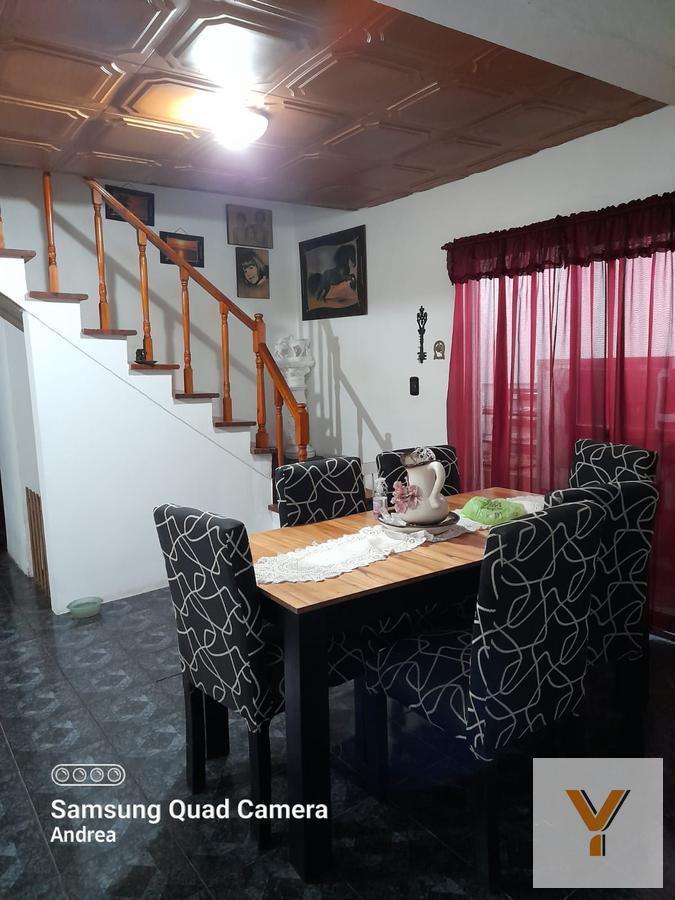 Foto de Casa en venta - 3 dormitorios 2 baños - 370mts2 - City Bell, La Plata, imagen 4