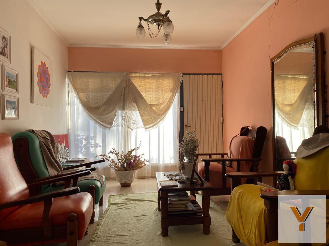 Foto de Casa en venta - 2 Dormitorios 1 Baño - 96mts2 - Ramallo, imagen 1