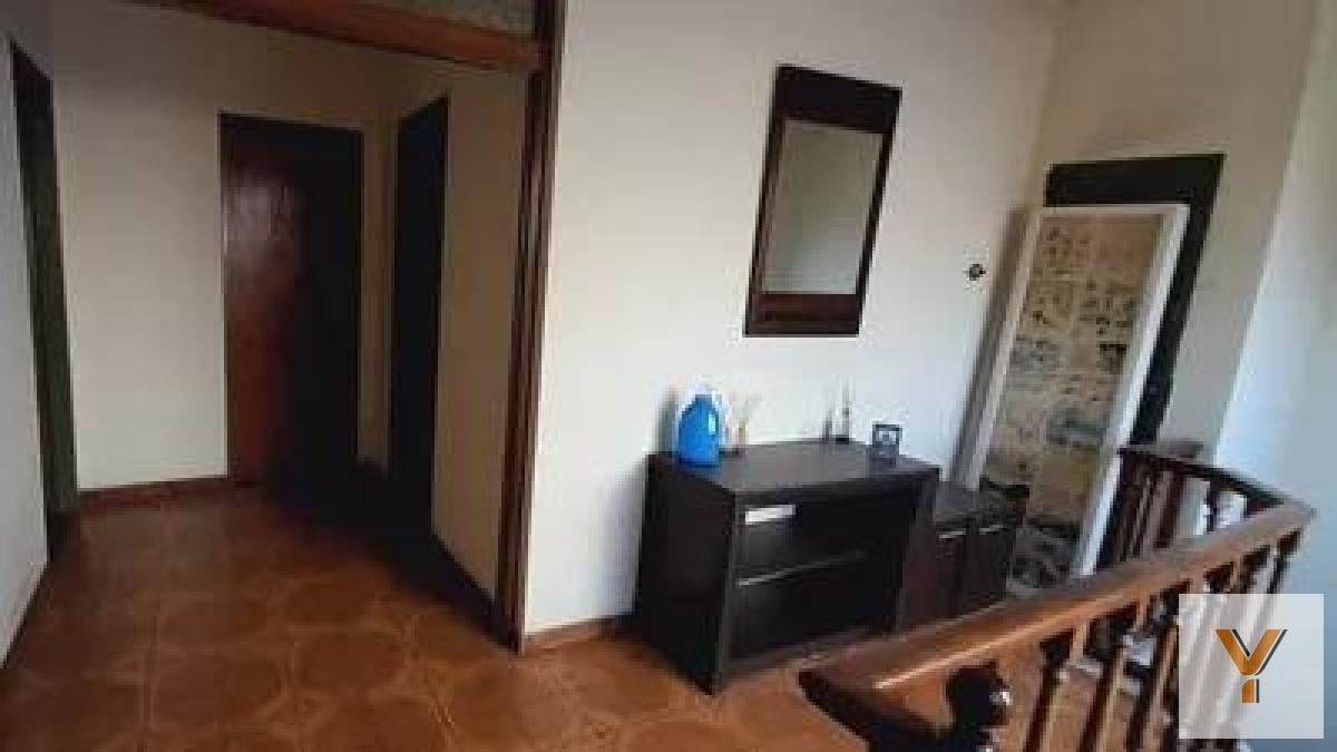 Foto de Casa en alquiler - 4 Dormitorios 2 Baños -300Mts2 - Caballito, imagen 5