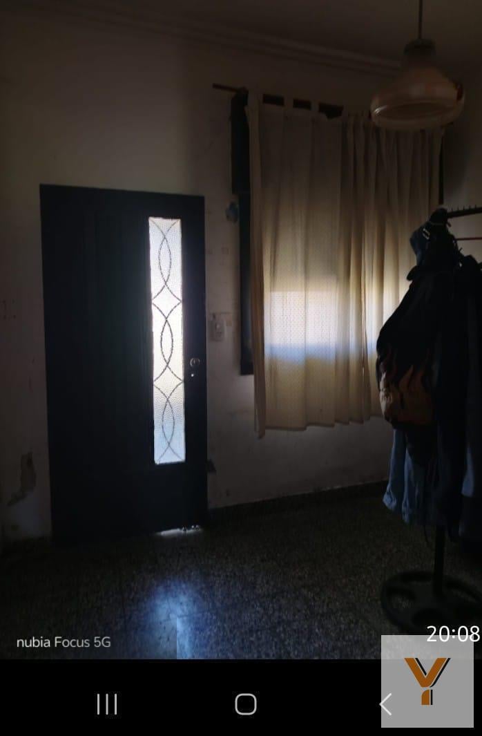 Foto de Casa en venta - 3 Dormitorios 1 Baño - La Plata, imagen 3