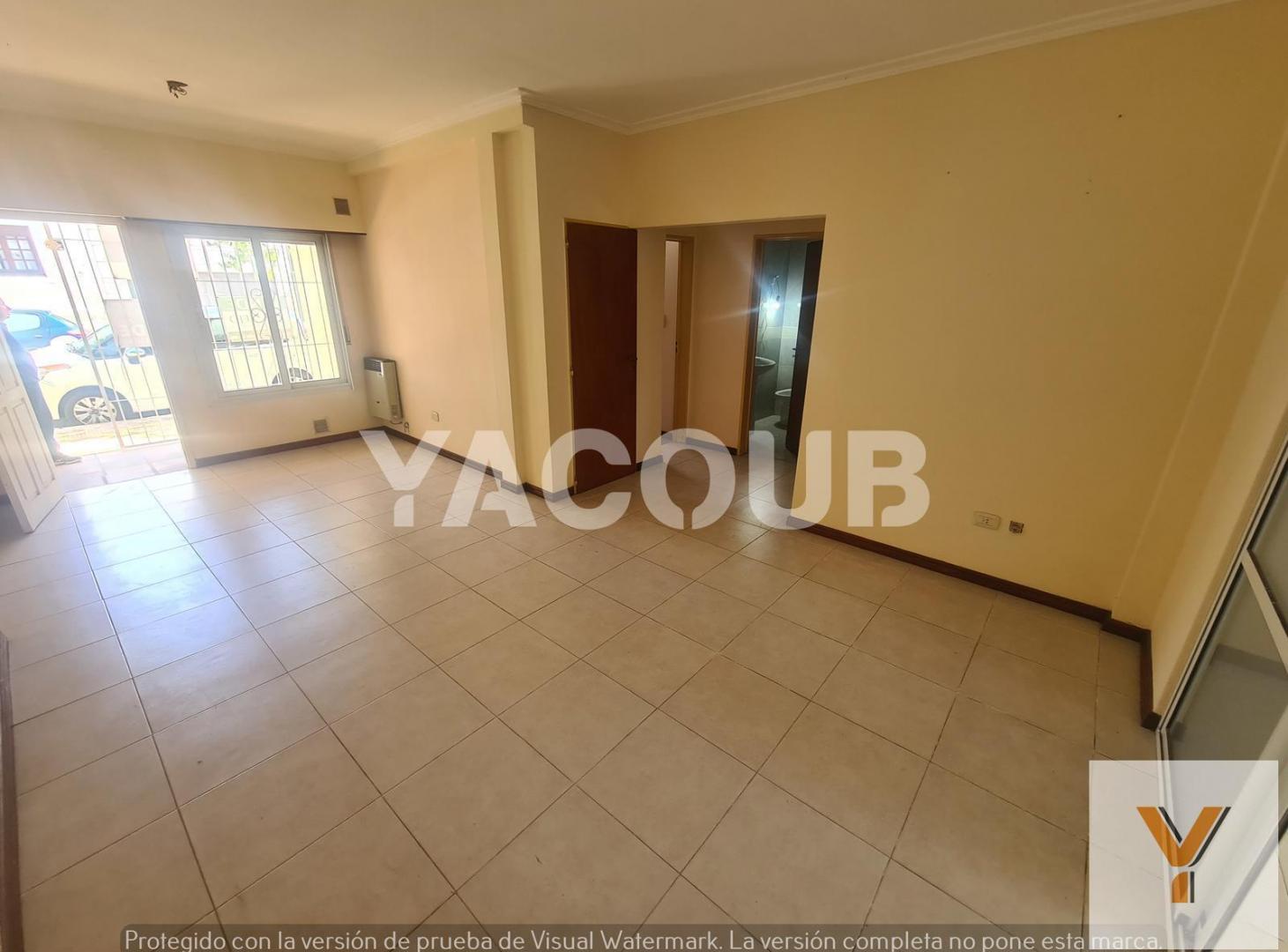 Foto de Oportunidad depto. de 2 Dormitorios con jardin y cochera común, 2 Baños, imagen 3