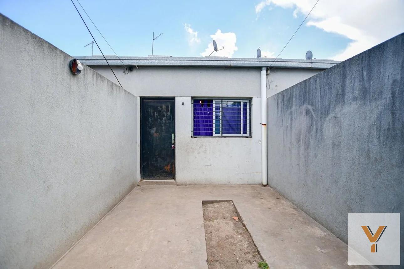 Foto de Departamento en venta - 1 Dormitorio 1 Baño 1 Cochera - 100Mts2 - La, imagen 1