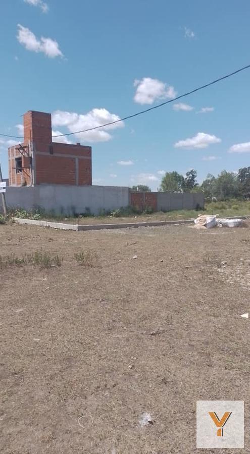 Foto de Terreno en venta - 300Mts2 - Altos de San Lorenzo, La Plata, imagen 2