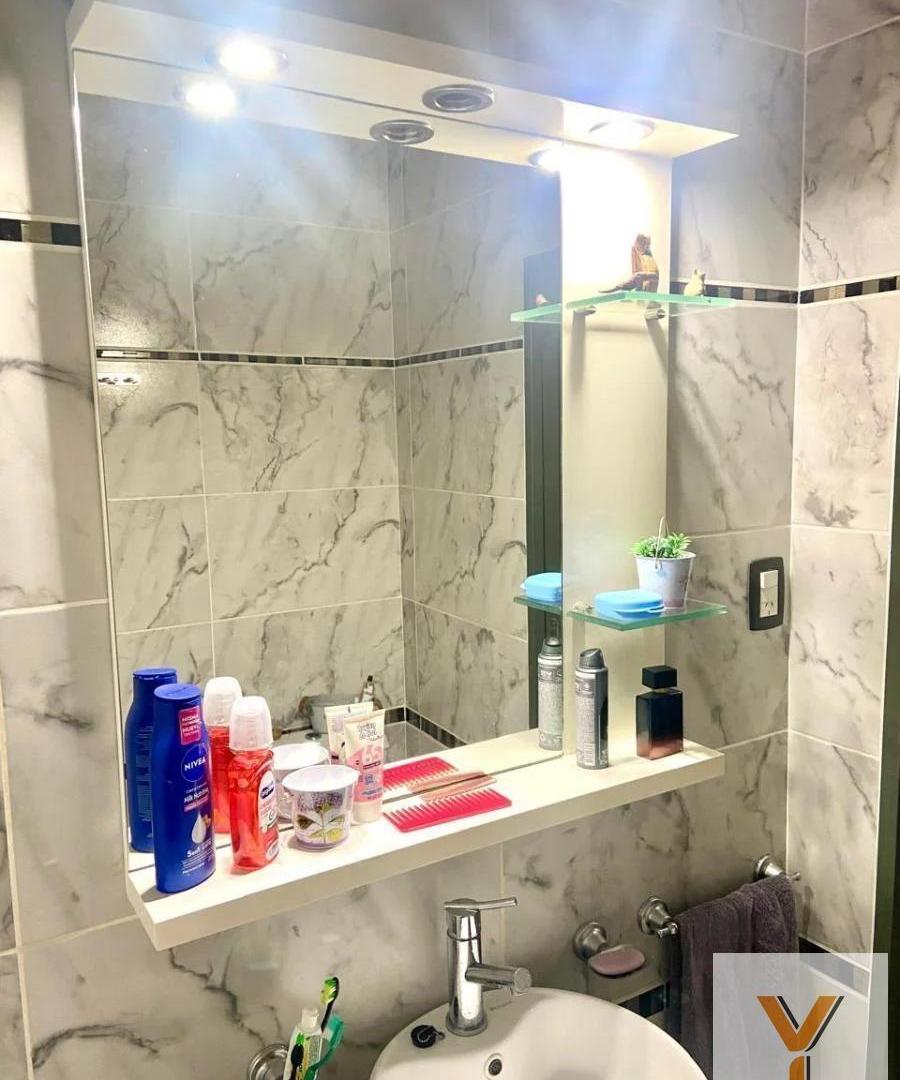 Foto de Departamento en venta - 2 Dormitorios 1 Baño - 80Mts2 - Caballito, imagen 3