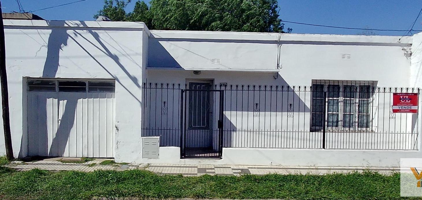 Foto de Casa en venta - 2 Dormitorios 1 Baño - 359Mts2 - Carmen de Areco, imagen 3