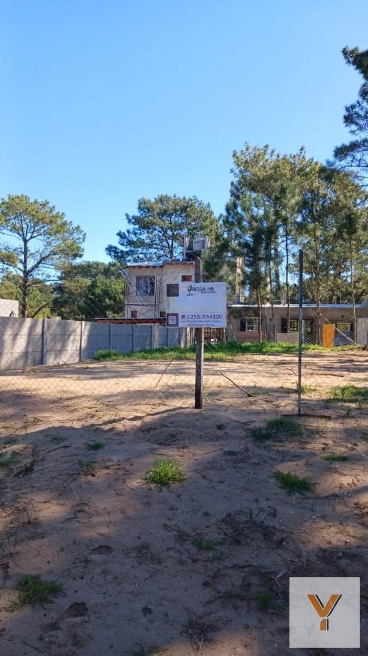 Foto de Terreno en venta - 247Mts2 - Villa Gesell, imagen 4