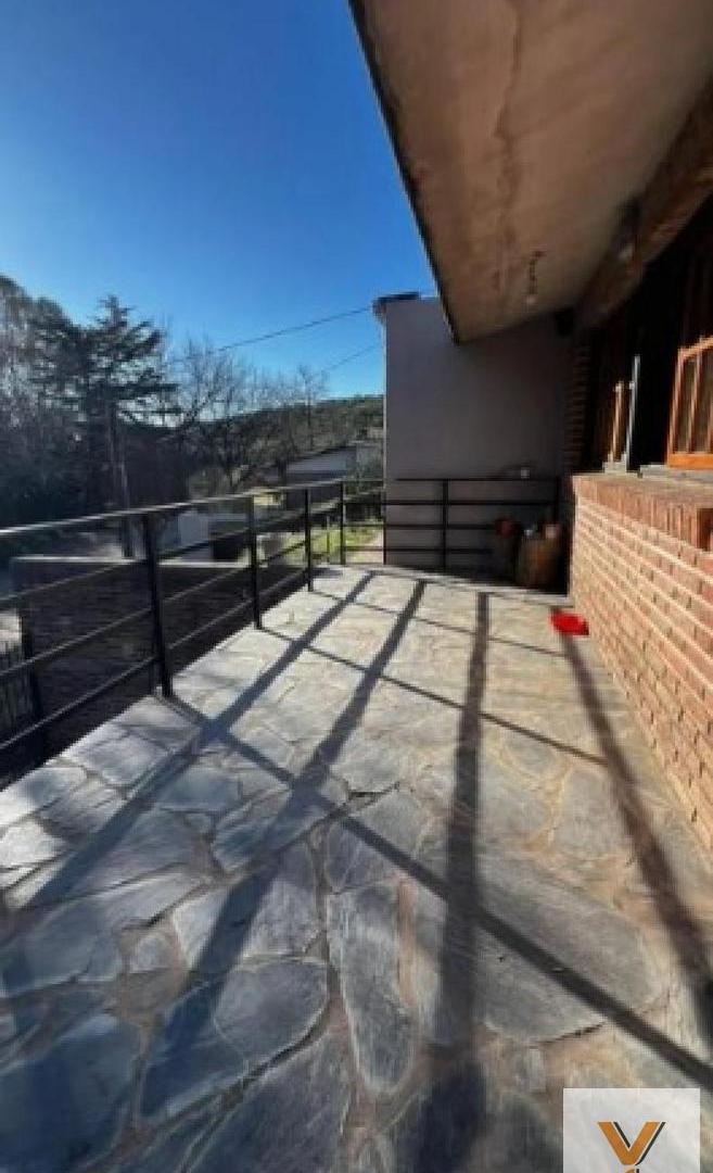 Foto de Casa en venta - 4 Dormitorios 2 Baños - Río Ceballos, imagen 3