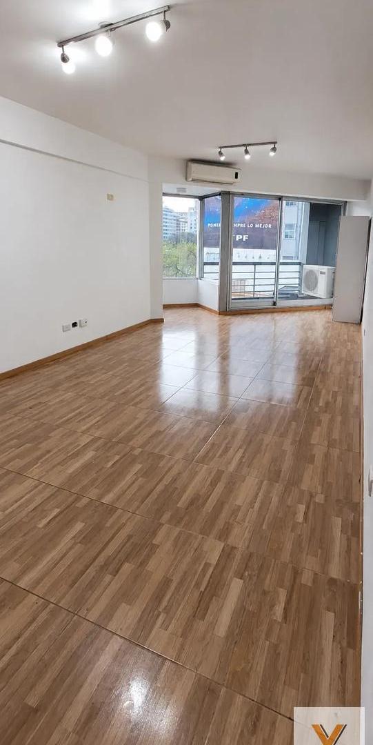 Foto de Departamento en Alquiler - Monoambiente 1 Baño - 35mts - Monserrat, imagen 1
