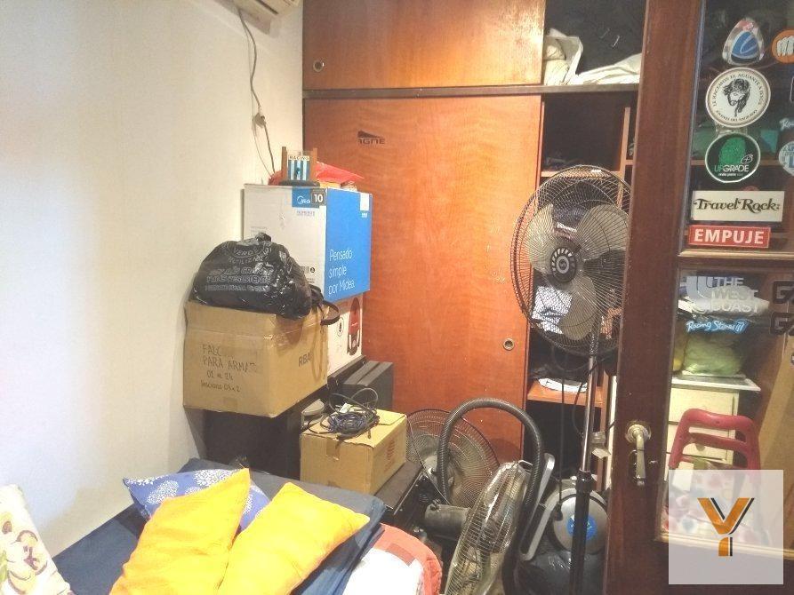 Foto de Casa en venta - 6 Dormitorios 2 Baños - 210mts2 - Barracas, imagen 2