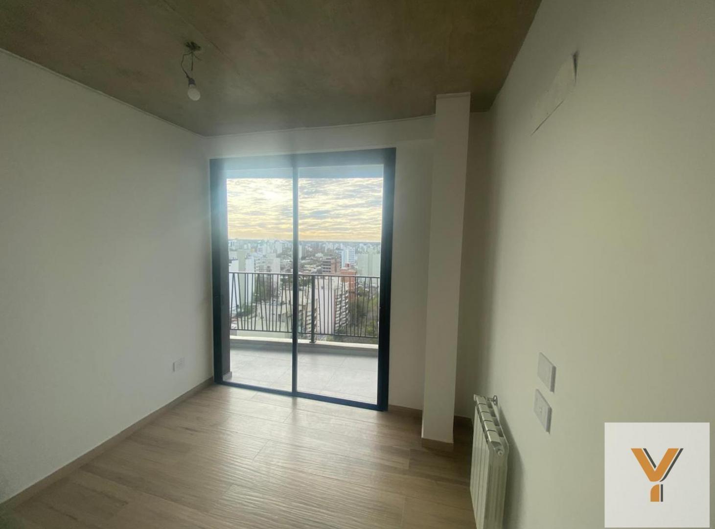 Foto de Departamento en Alquiler - 2 Dormitorios 2 Baños - 100mts - La Plata, imagen 2