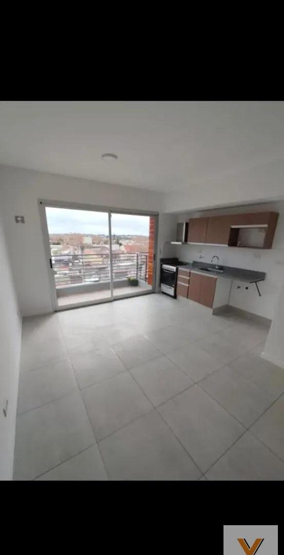 Foto de Departamento en Alquiler - 1 Dormitorio 1 Baño - 45mts - Quilmes, imagen 1