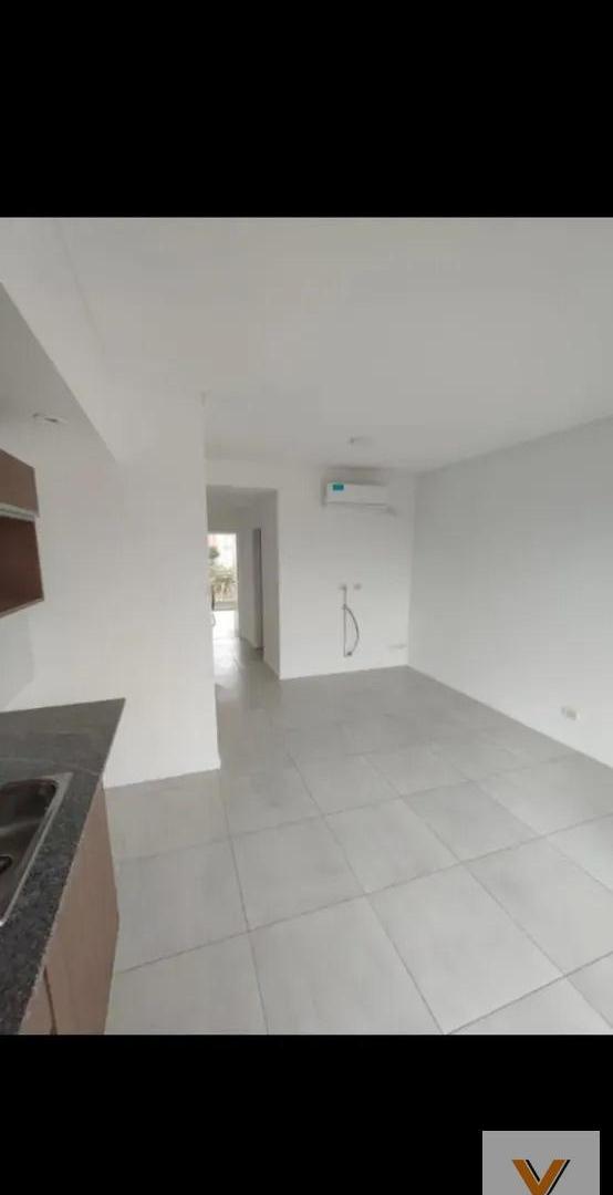 Foto de Departamento en Alquiler - 1 Dormitorio 1 Baño - 45mts - Quilmes, imagen 3