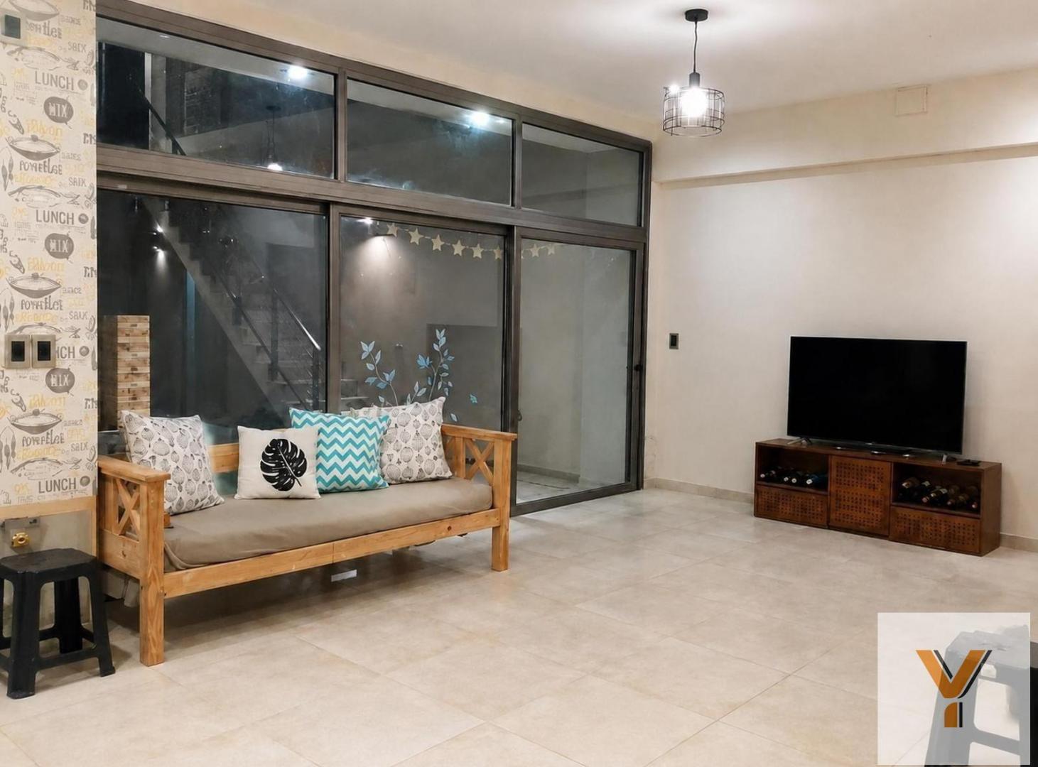 Foto de Casa en Venta - 2 Dormitorios 1 Baño - 248mts - Avellaneda, imagen 1