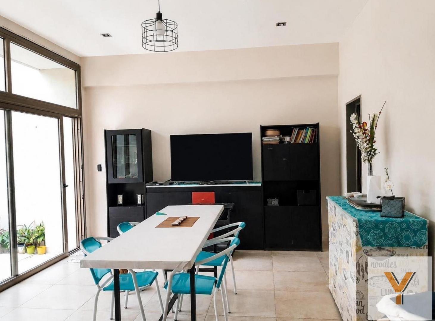 Foto de Casa en Venta - 2 Dormitorios 1 Baño - 248mts - Avellaneda, imagen 4