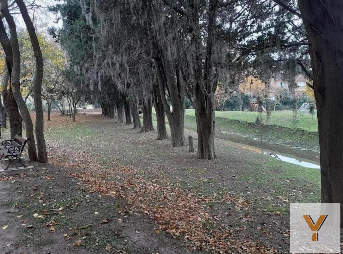 Foto de Terreno en venta - 956Mts2 - Pilar, imagen 4