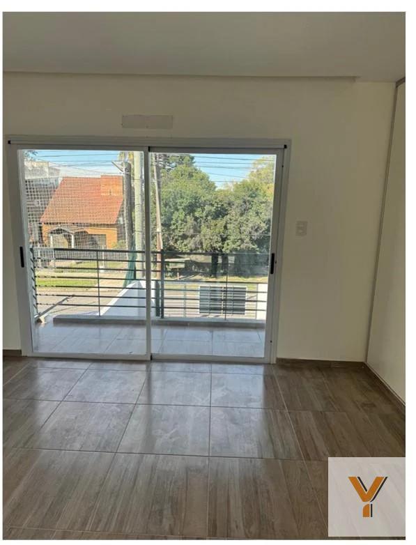 Foto de Departamento en Alquiler - 2 Dormitorios 1 Baño - 90mts - La Plata, imagen 2