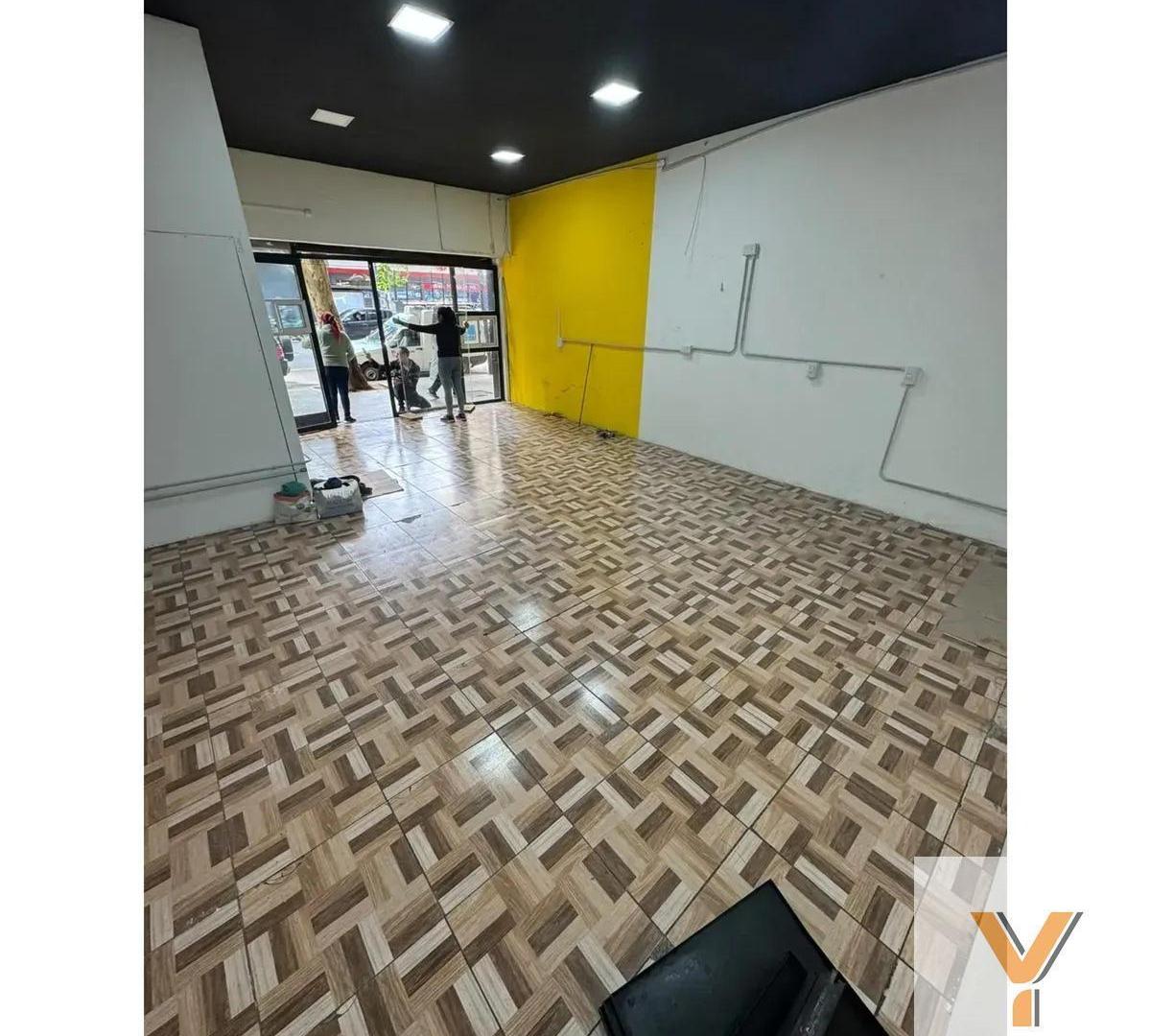Foto de Local en Alquiler - Monoambiente 1 Baño - 100mts - Balvanera, imagen 2