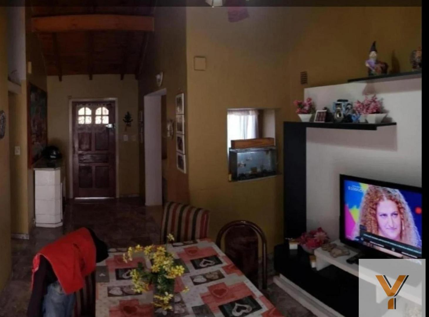 Foto de Casa en Venta - 3 Dormitorios 2 Baños - 201mts - Lomas De Zamora, imagen 1