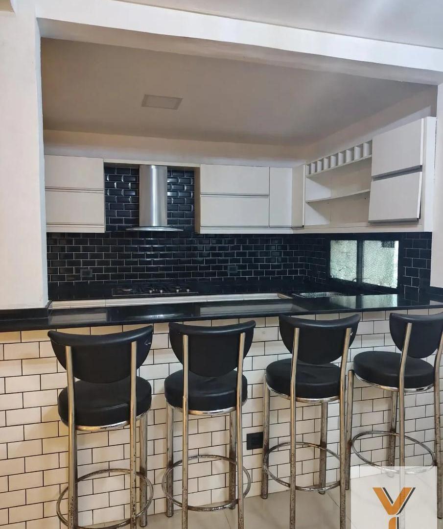 Foto de Casa en Venta - 3 Dormitorios 2 Baños - 330mts - Esteban Echeverría, imagen 5