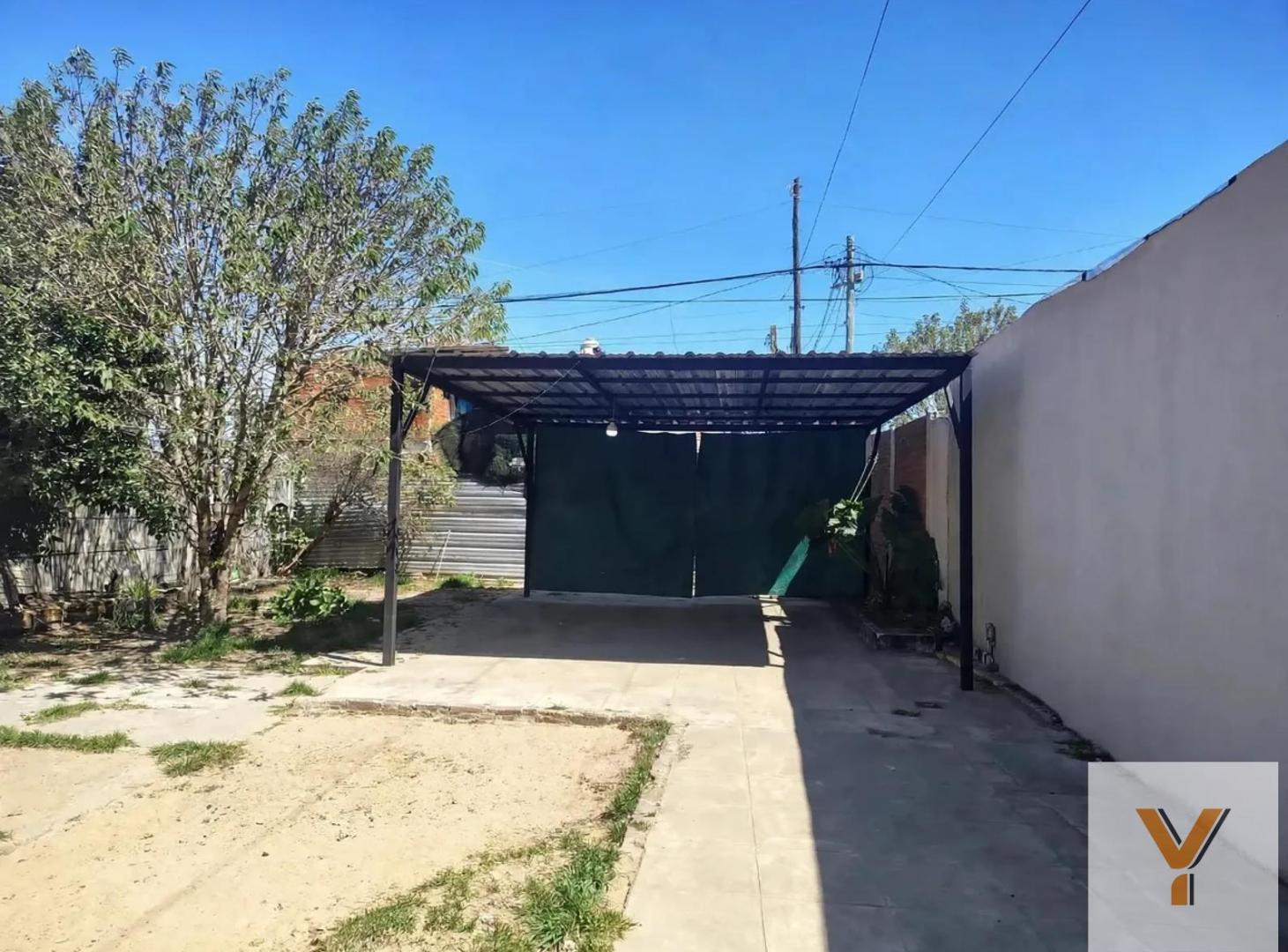 Foto de Casa en Venta - 3 Dormitorios 2 Baños - 330mts - Esteban Echeverría, imagen 1