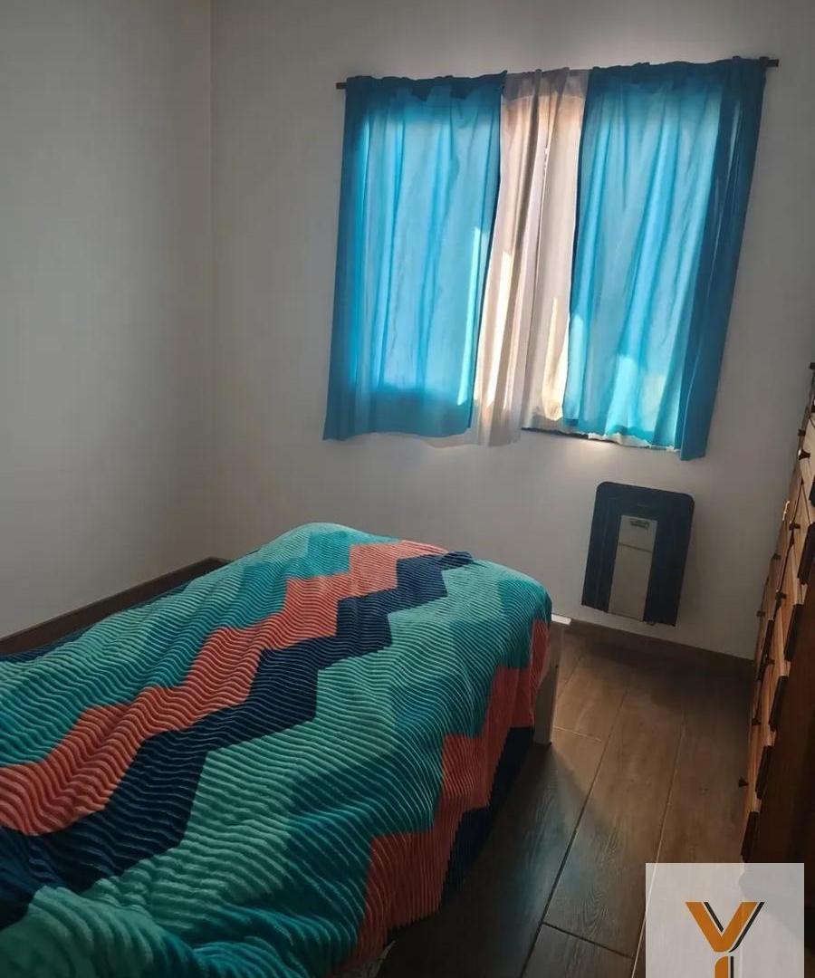 Foto de Casa en Venta - 3 Dormitorios 2 Baños - 330mts - Esteban Echeverría, imagen 2