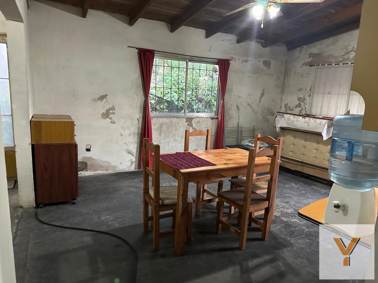 Foto de Casa en venta - 2 Dormitorios 1 Baño - La Plata, imagen 4
