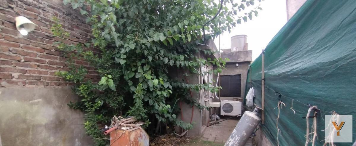Foto de Casa en venta - 2 Dormitorios 1 Baño - Francisco Alvarez, imagen 2