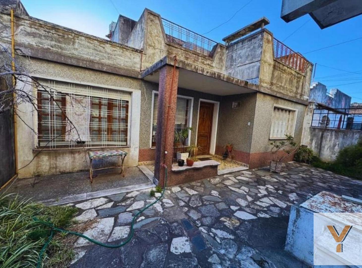 Foto de Casa Multifamiliar en venta - 3 Casas - El Palomar, imagen 4