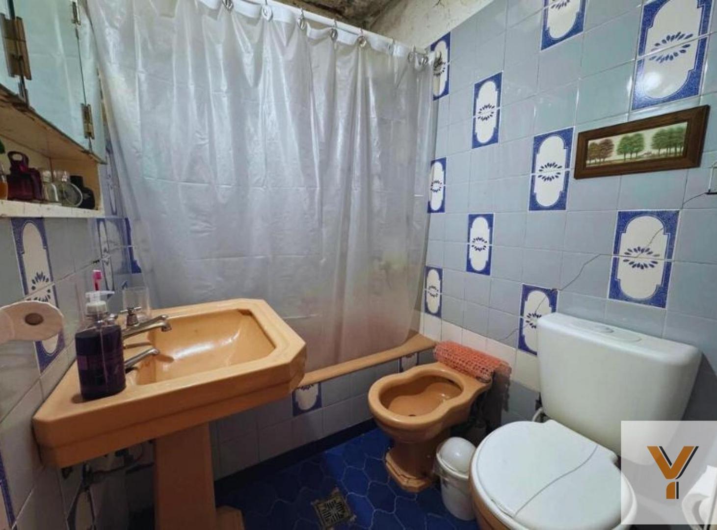 Foto de Casa Multifamiliar en venta - 3 Casas - El Palomar, imagen 1