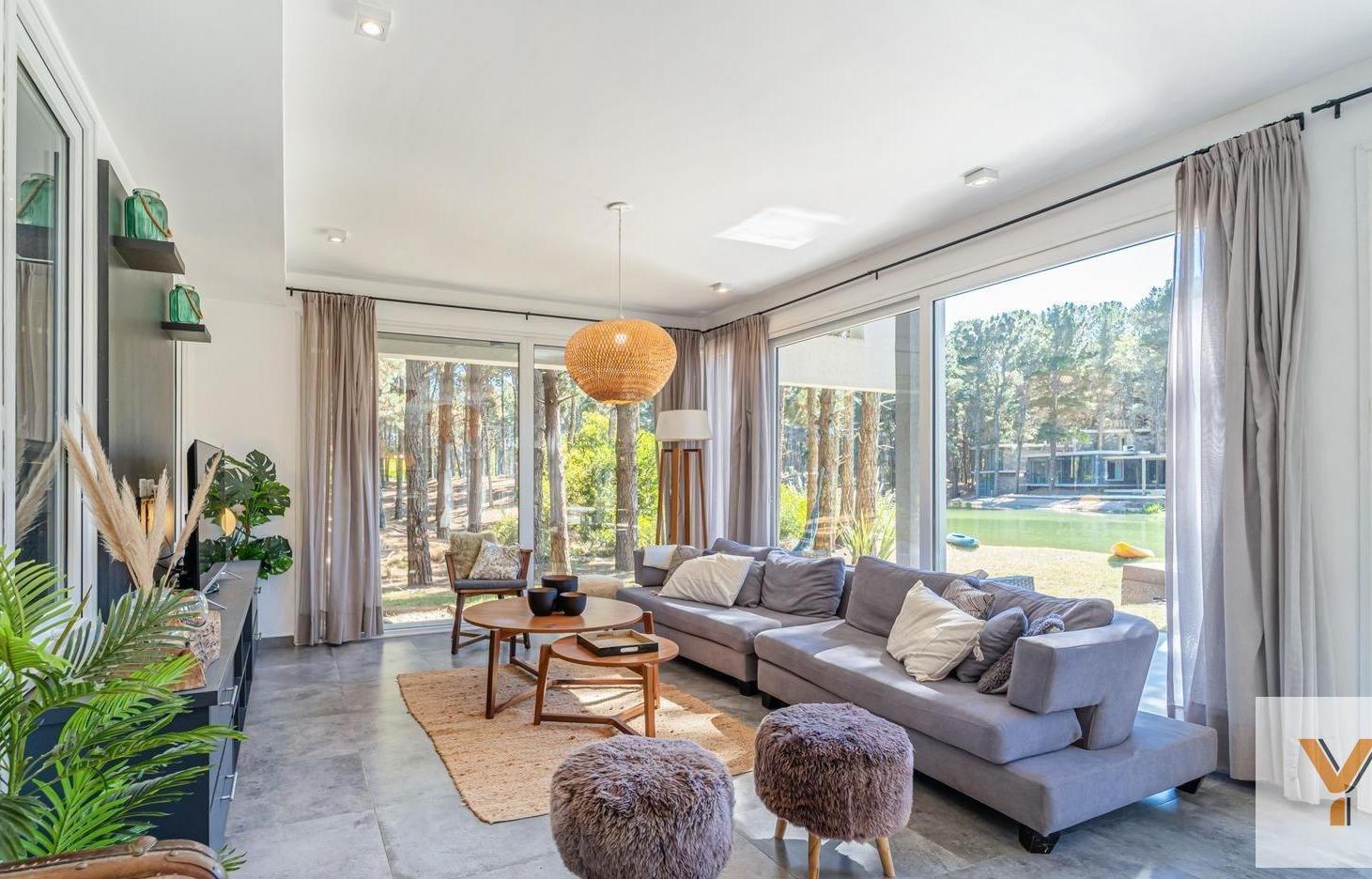 Foto de Casa en venta - 4 Dormitorios 2 Baños - Pinamar, imagen 1