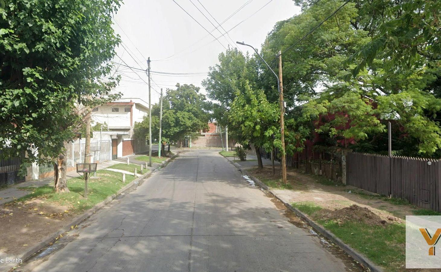Foto de Casa en venta - 2 Dormitorios 2 Baños - Hurlingham, imagen 3