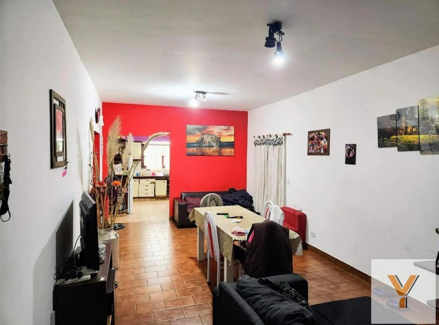 Foto de Casa en venta - 4 Dormitorios 2 Baños - Ituzaingó, imagen 5