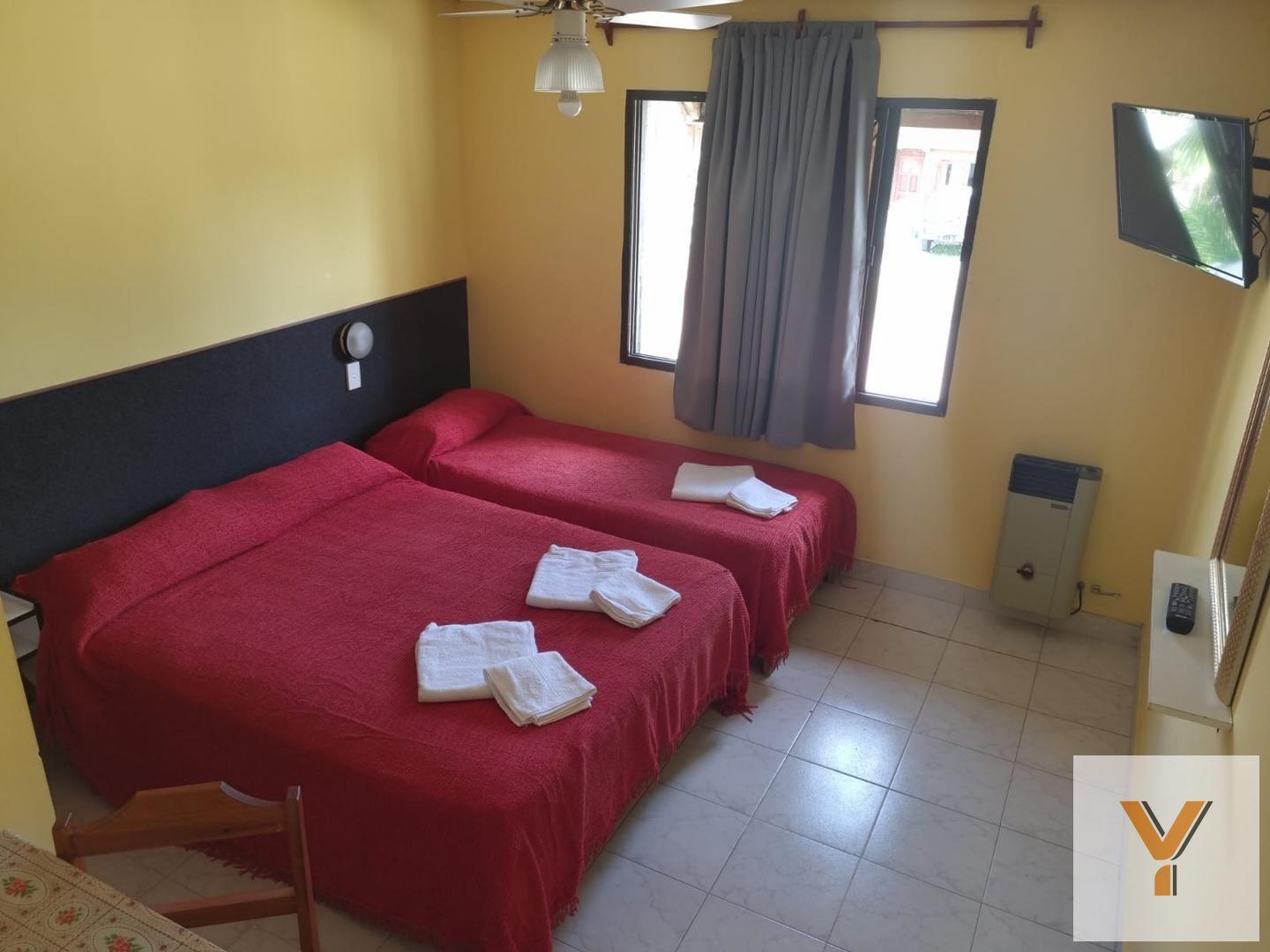 Foto de Hotel en venta - 12 Habitaciones - La Lucila del Mar, imagen 2