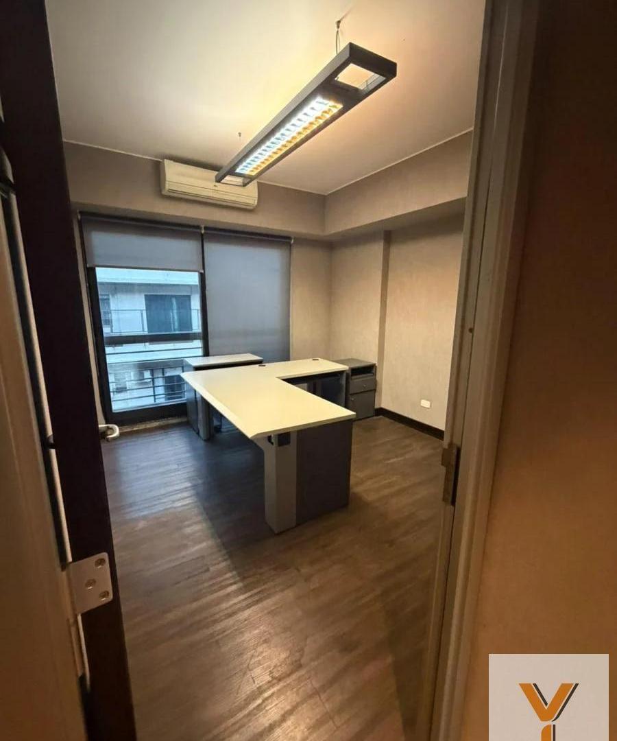 Foto de Departamento en Venta - 5 Dormitorios 2 Baños - 340mts - Retiro, imagen 1