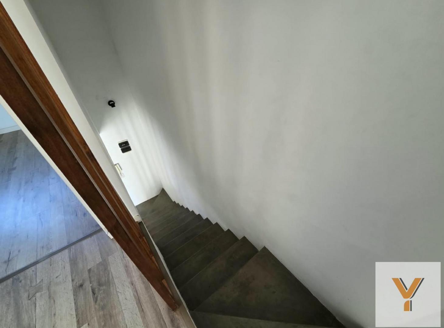 Foto de PH en Alquiler - 2 Dormitorios 1 Baño - 82mts - La Plata, imagen 2