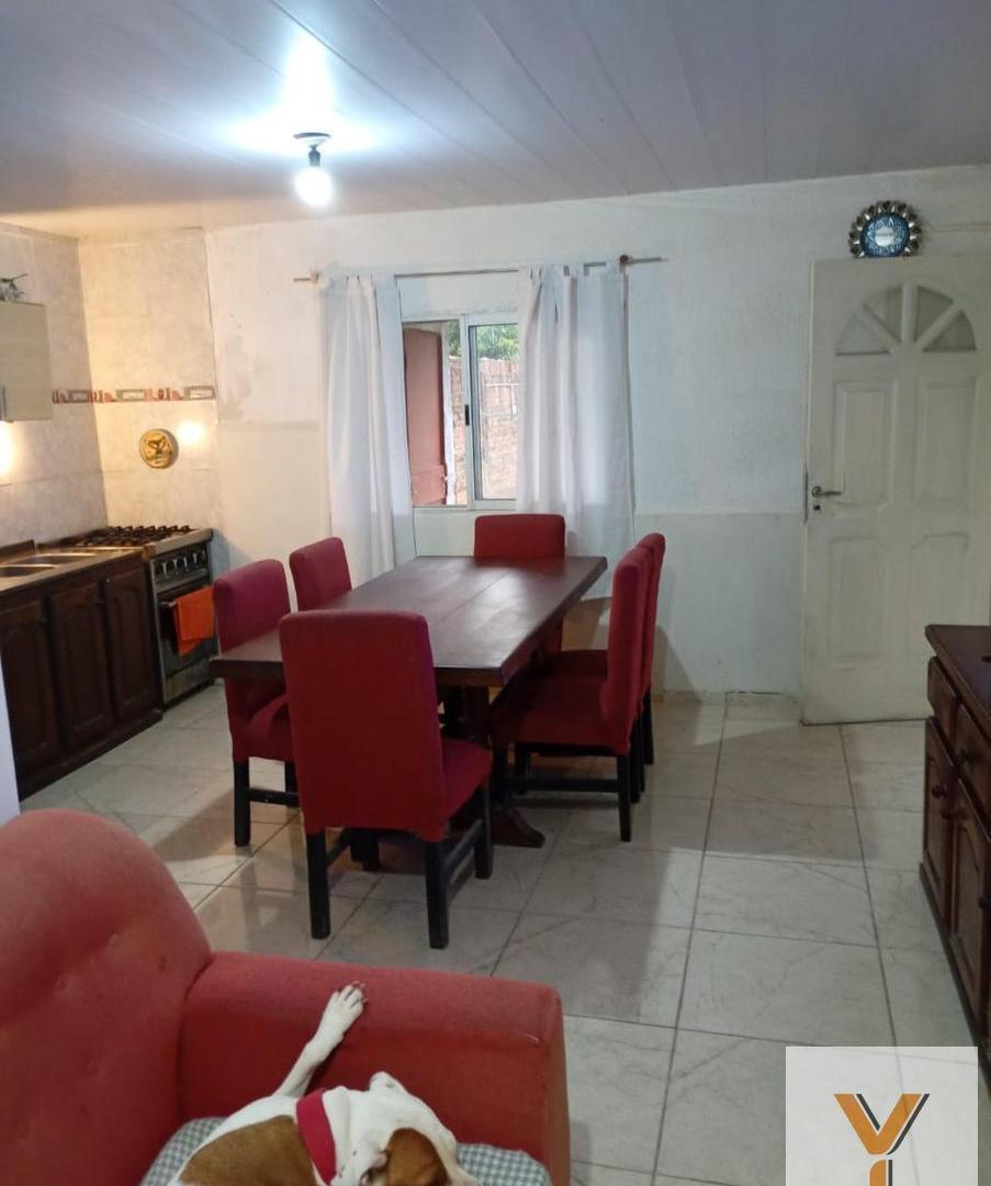 Foto de Casa en Venta - 2 Dormitorios 1 Baño - 45mts - Santa Fe - La Capital, imagen 1