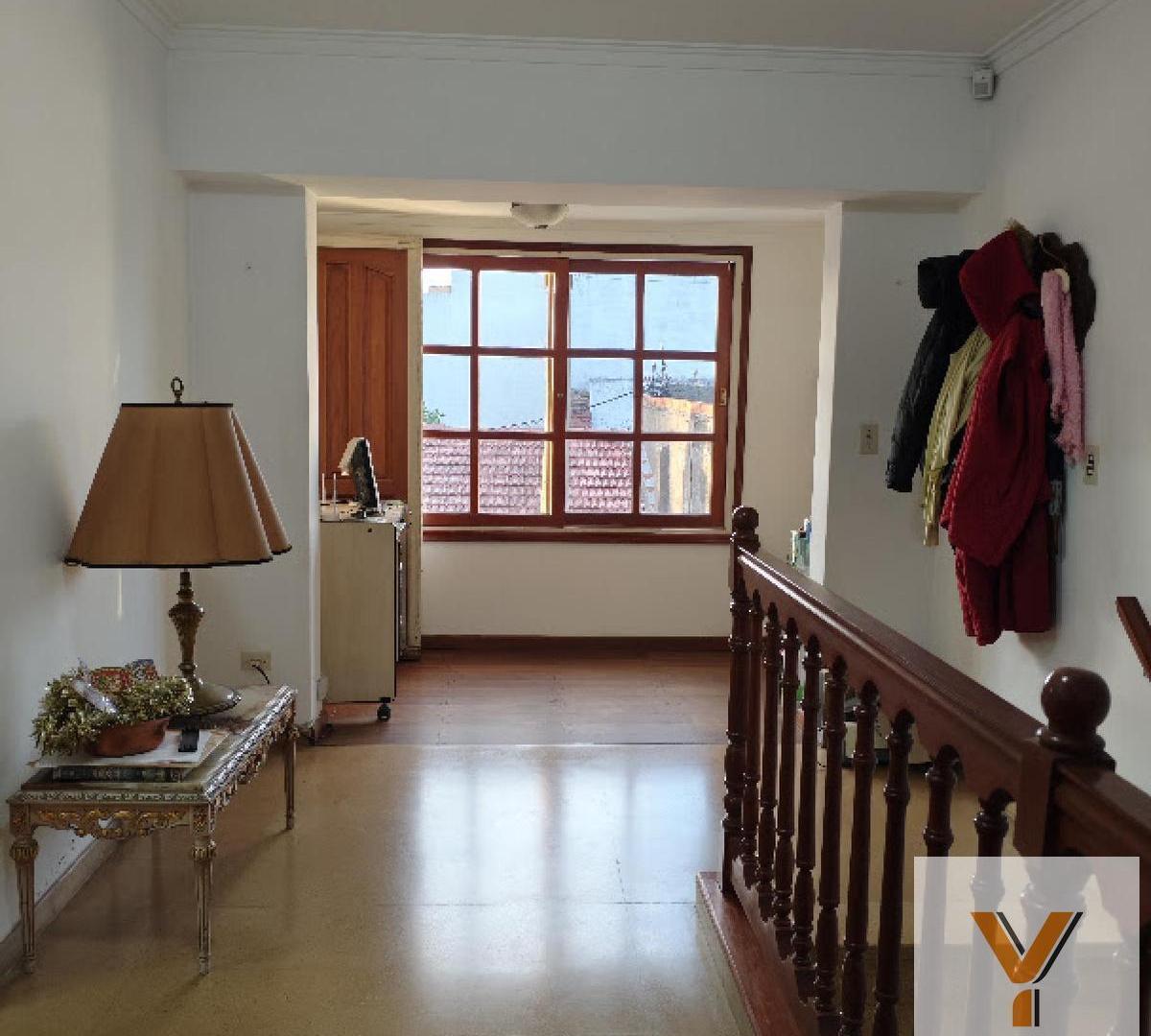 Foto de Departamento en Venta - 5 Dormitorios 2 Baños - 233mts - Mar Del Plata, imagen 1