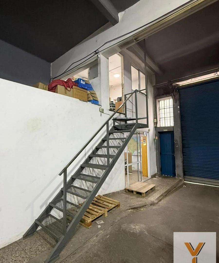 Foto de Depósito en Alquiler - 1 Baño - 160mts - Caballito, imagen 3