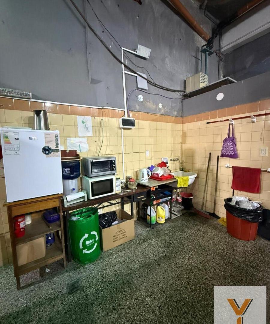 Foto de Depósito en Alquiler - 1 Baño - 160mts - Caballito, imagen 2