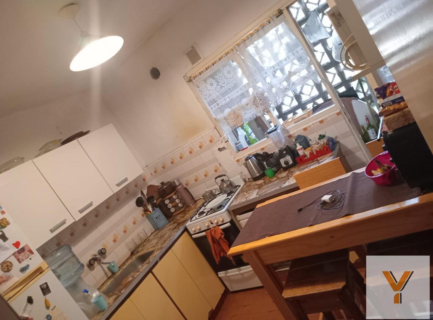 Foto de Departamento en Venta - 3 Dormitorios 1 Baño - 85mts - Mar Del Plata, imagen 3