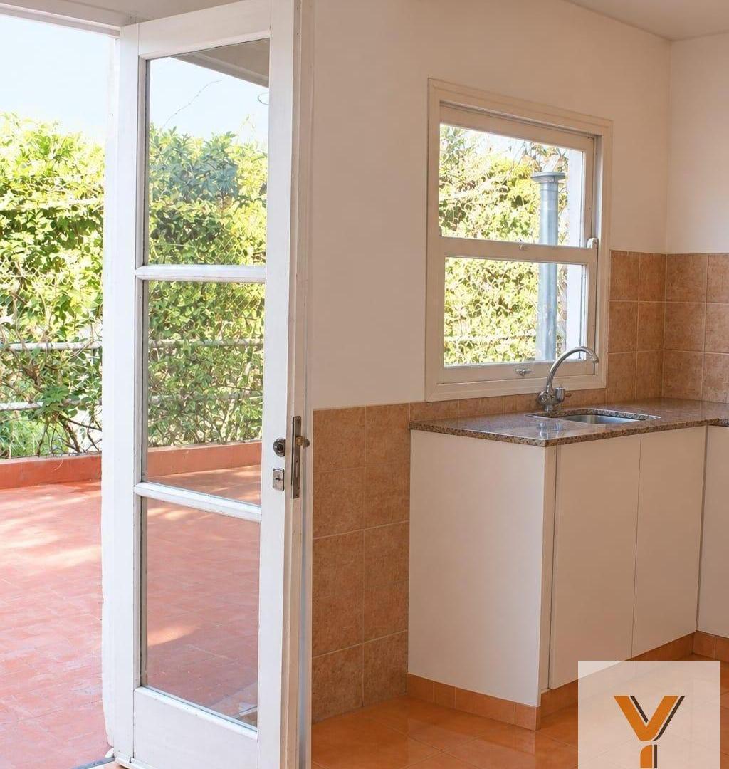 Foto de Casa en Alquiler - 3 Dormitorios 1 Baño - 65mts - Vicente López, imagen 1
