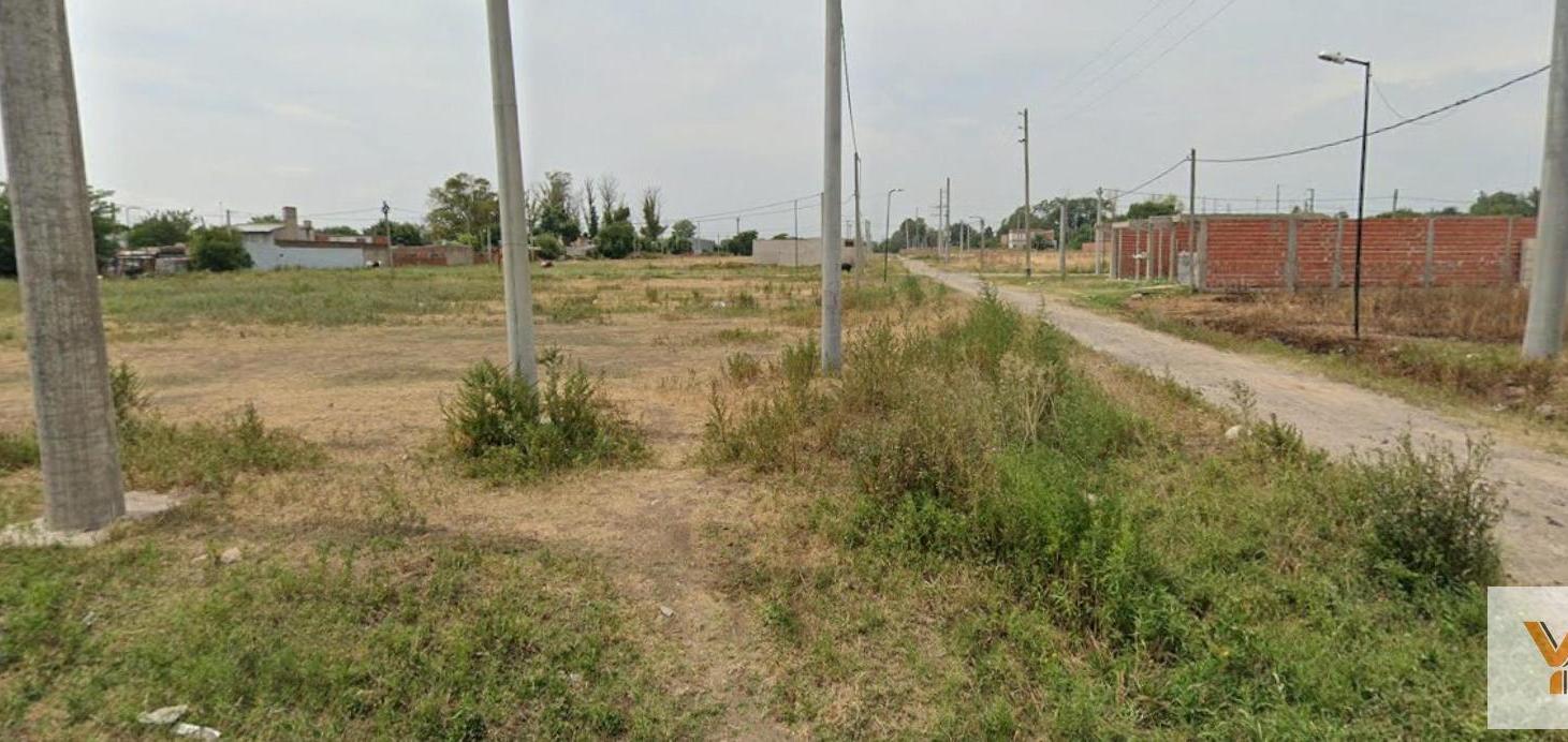 Foto de Terreno en venta - 337.05mts2 - La Plata, imagen 2