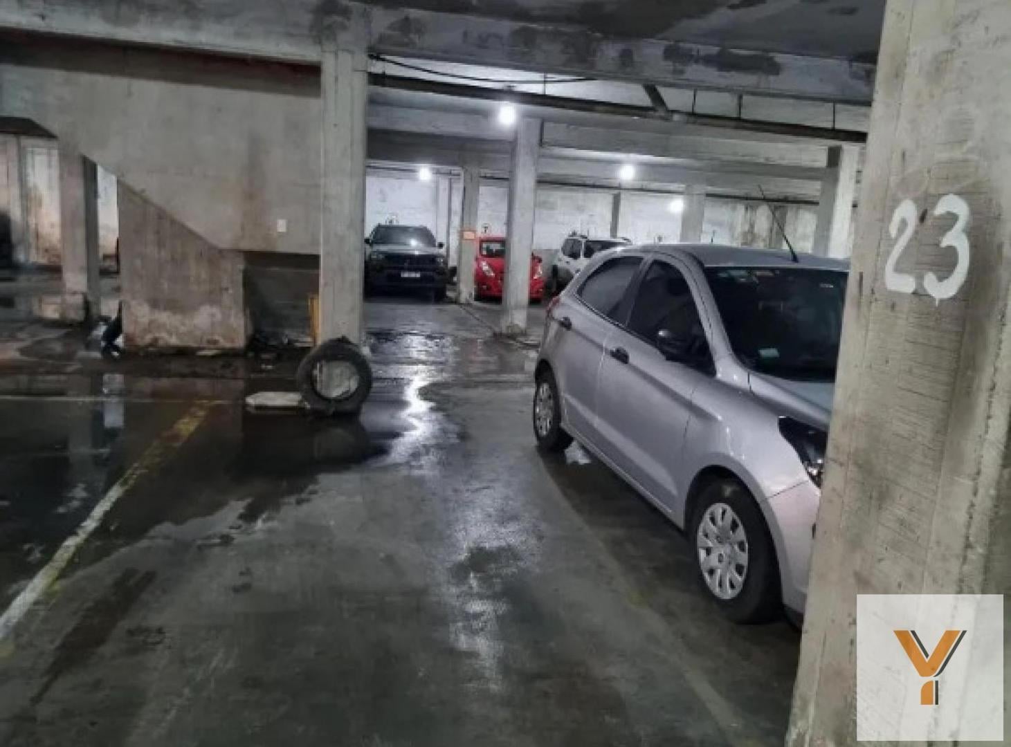 Foto de Cochera en Venta - - 12mts - Lanús, imagen 3