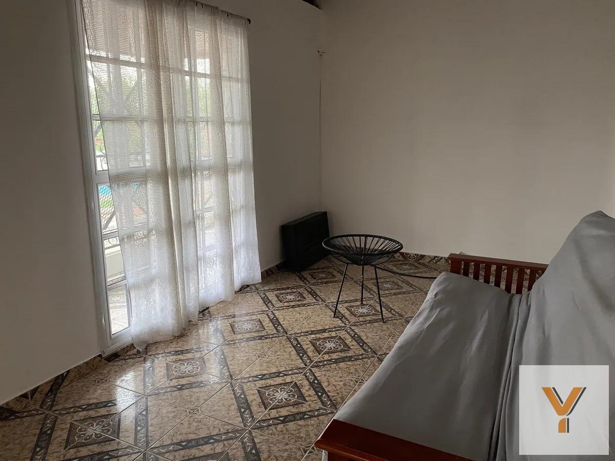 Foto de PH en venta - 2 Dormitorios 1 Baño - 138mts2 - Lanús, imagen 4