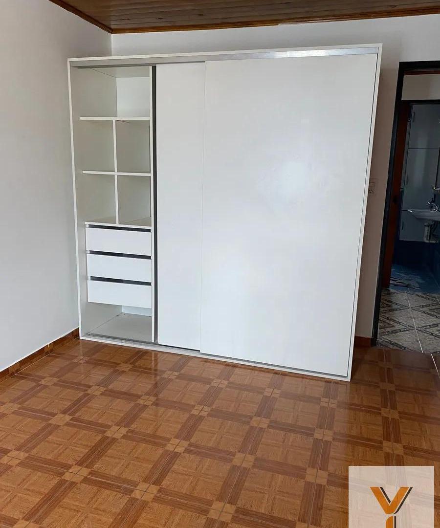 Foto de PH en venta - 2 Dormitorios 1 Baño - 138mts2 - Lanús, imagen 3