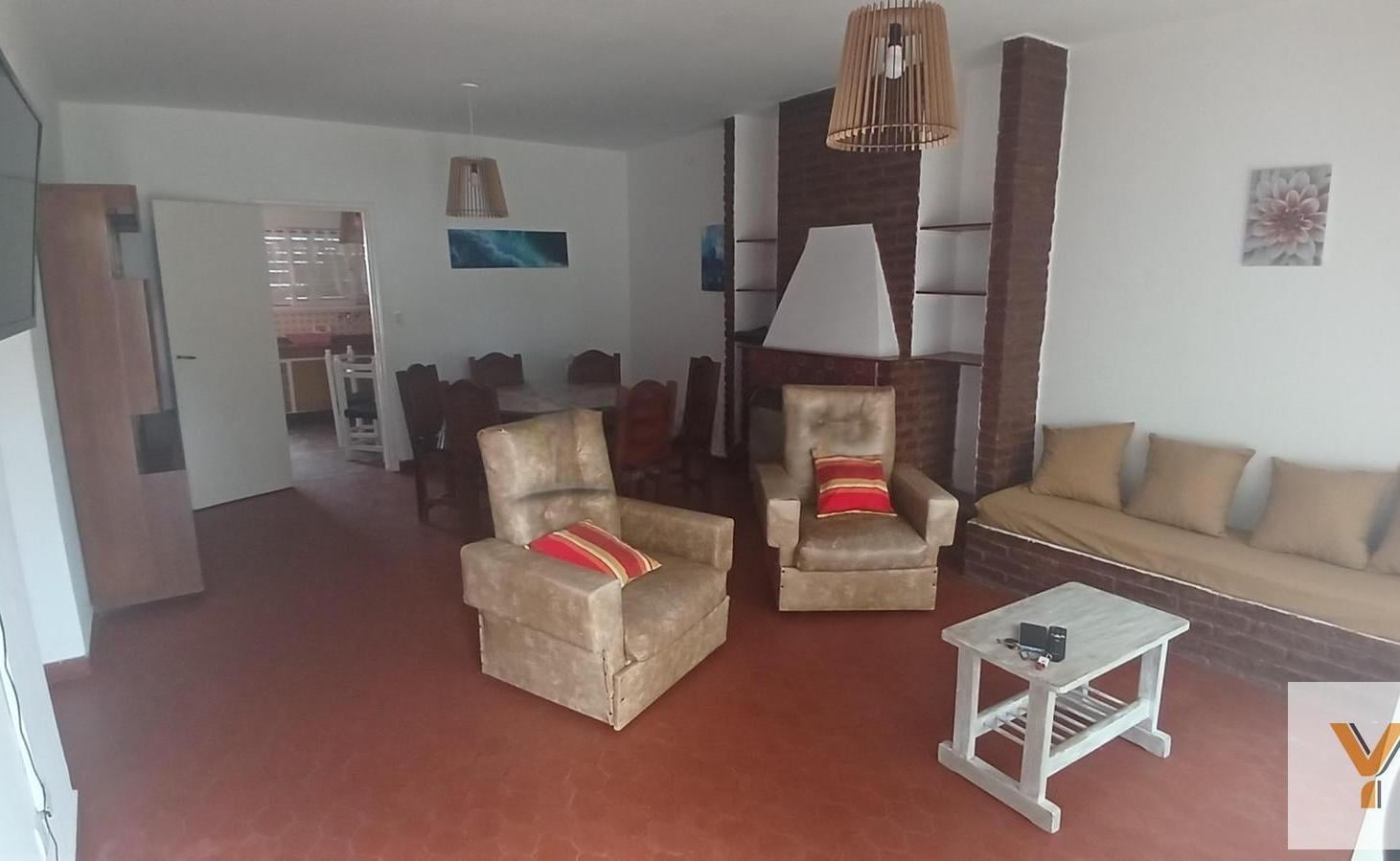 Foto de PH en venta - 3 Dormitorios 2 Baños - Villa Gesell, imagen 3