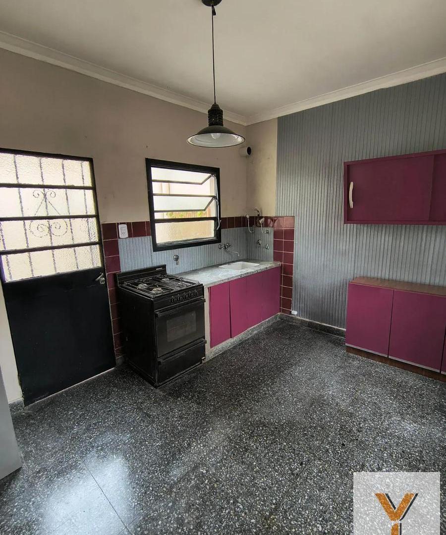 Foto de Casa en Alquiler - 2 Dormitorios 1 Baño - 77mts - La Plata, imagen 3