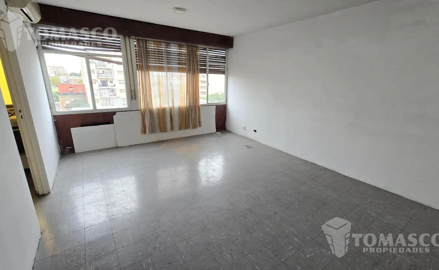 Venta de Departamento 3 ambientes luminoso / San Cristobal 3