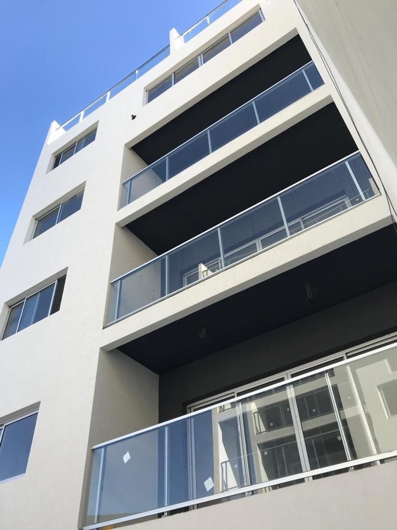 A Estrenar 88 m² con Patio, 2 Baños, Lope de Vega y Beiro 4